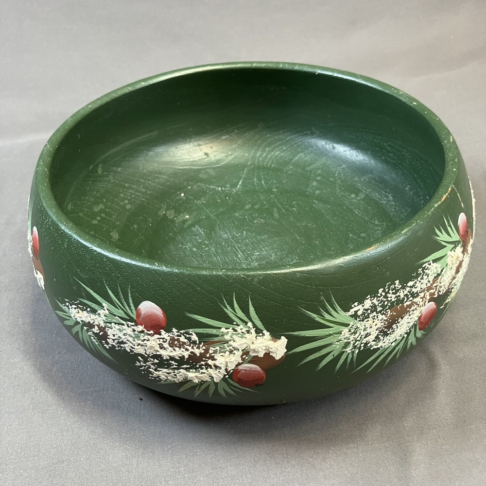 Vintage‎ 1996 Hand Crafted Wooden Bowl / Holly Snow / Green / Christmas / Flaws